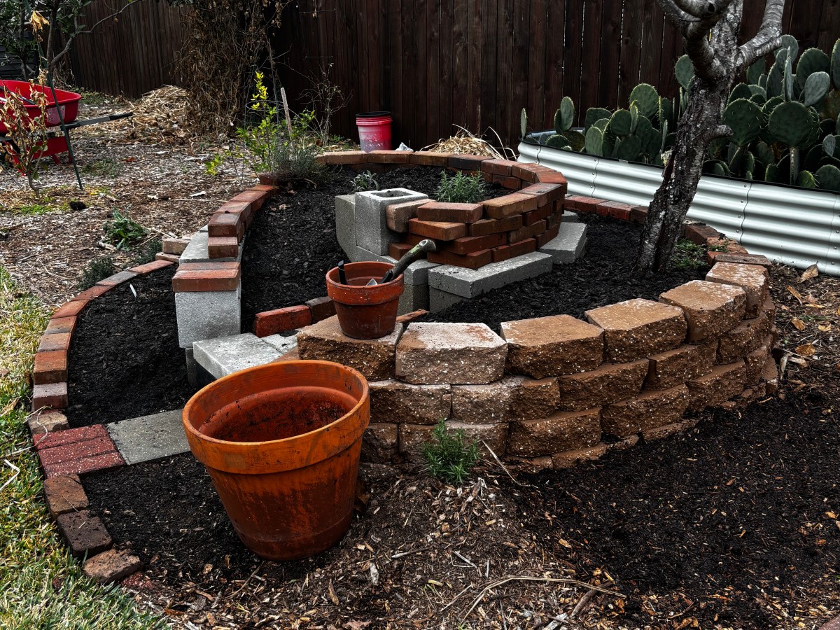 Building an Herb&nbsp;Spiral